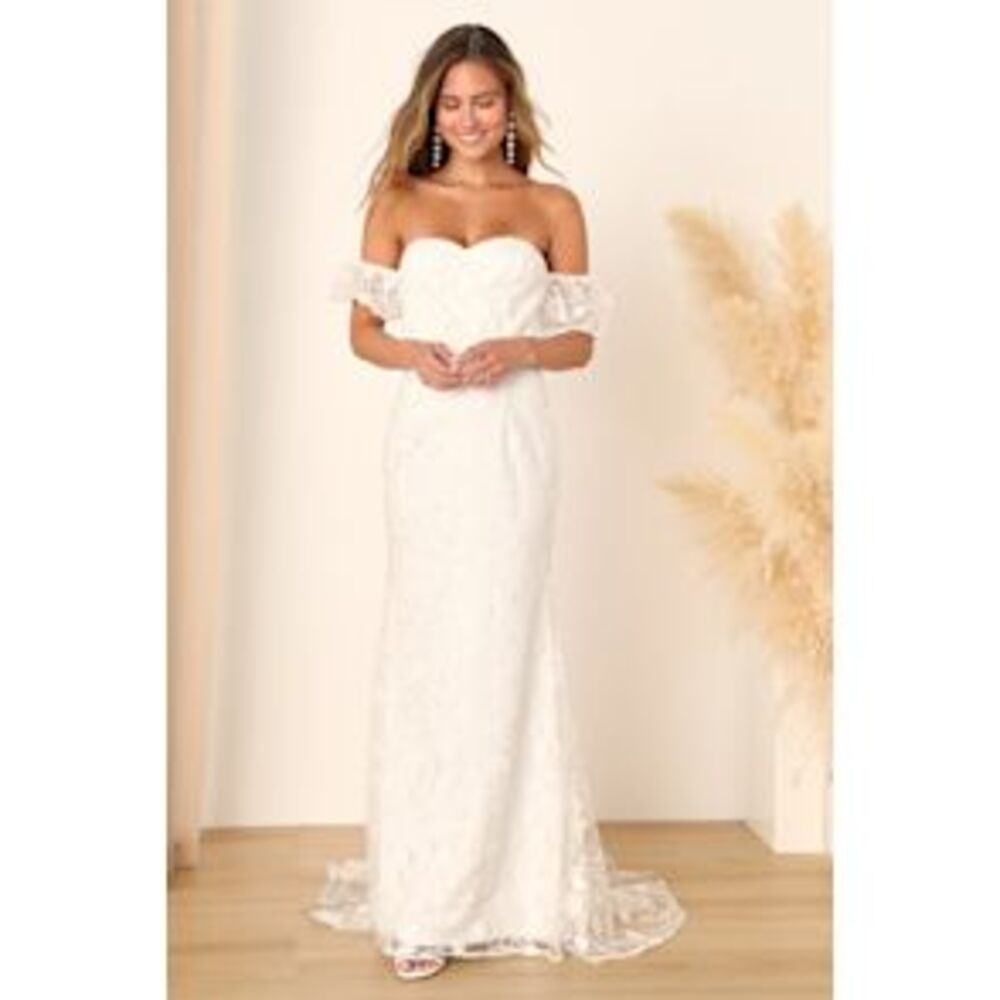 Off-Shoulder White Lace Bridal Gown